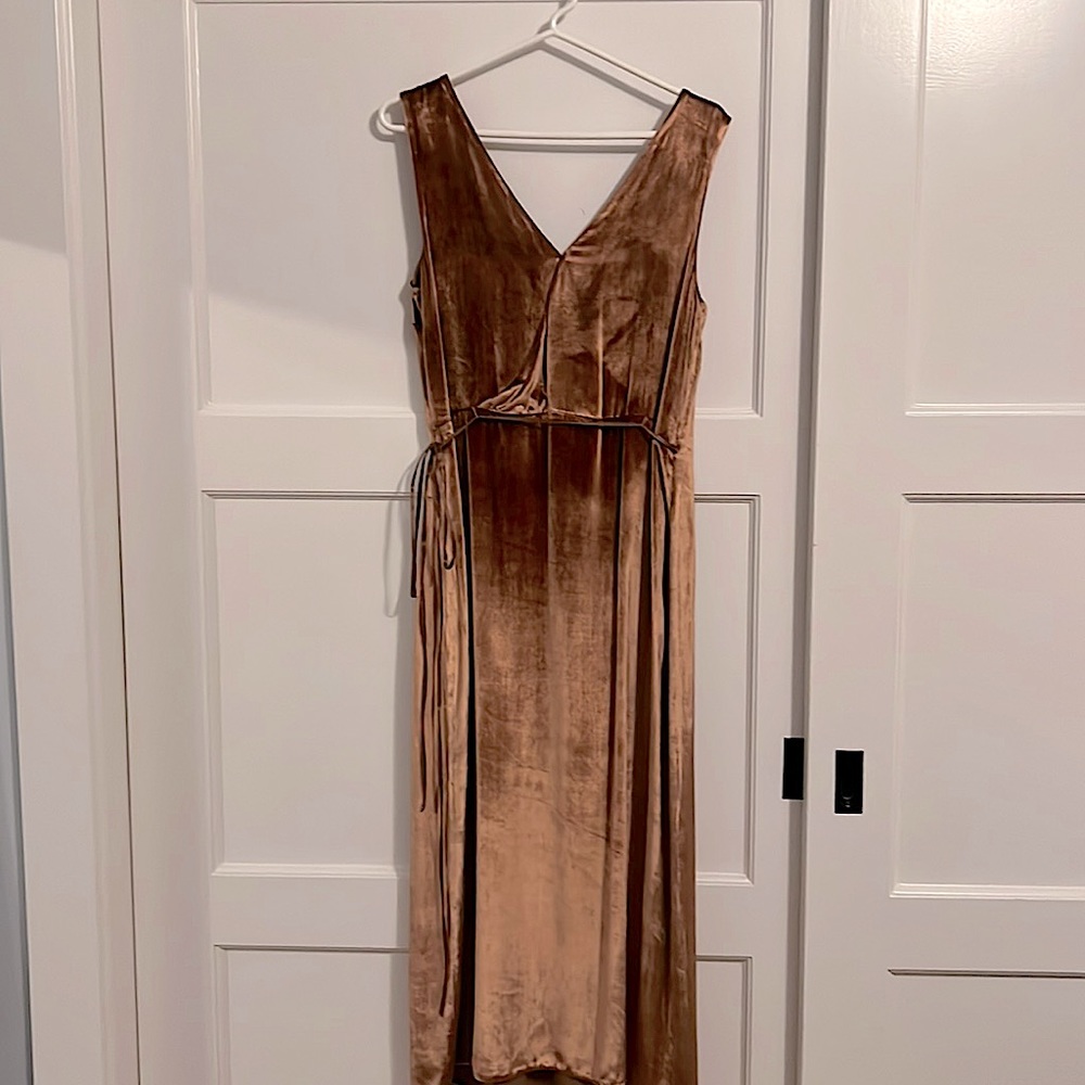 VINCE Panne Velvet Rose Gold Wrap Dress Size M
